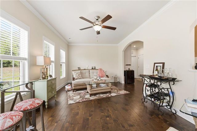 4364 Rockledge Lane, Thomasville, NC 27360