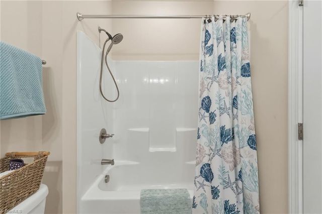 4364 Rockledge Lane, Thomasville, NC 27360