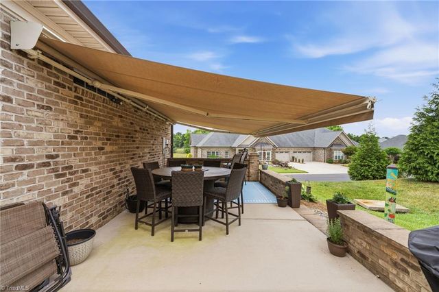 4364 Rockledge Lane, Thomasville, NC 27360