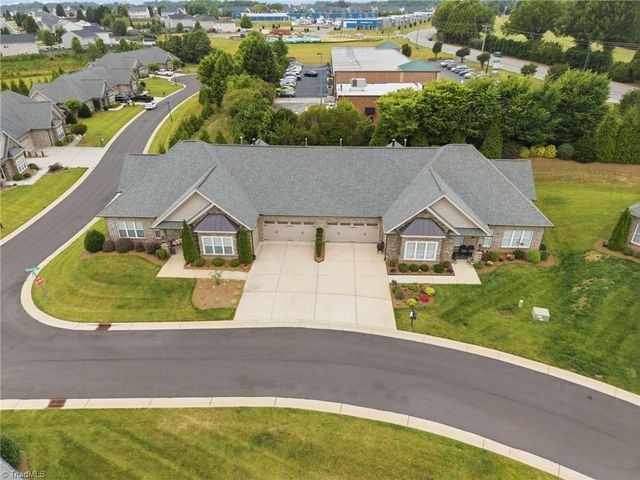 4364 Rockledge Lane, Thomasville, NC 27360
