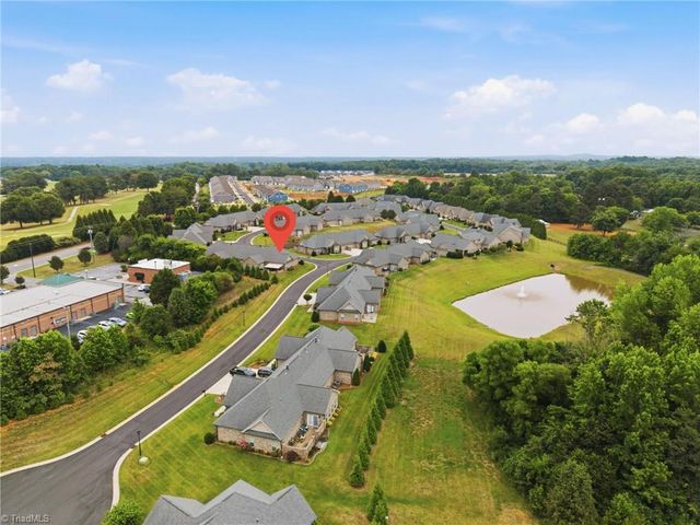 4364 Rockledge Lane, Thomasville, NC 27360