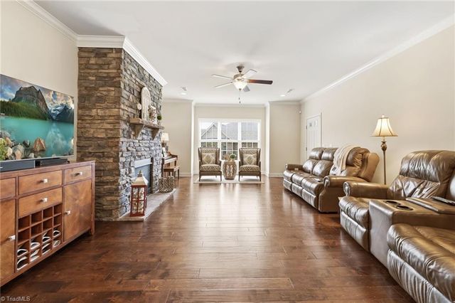 4364 Rockledge Lane, Thomasville, NC 27360