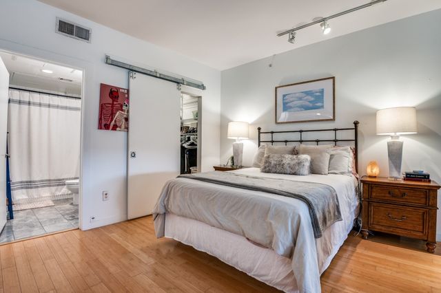 1111 S Akard Street 303, Dallas, TX 75215