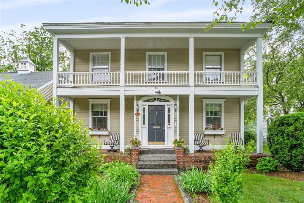 758 Merriam Ave, Leominster, MA 01453
