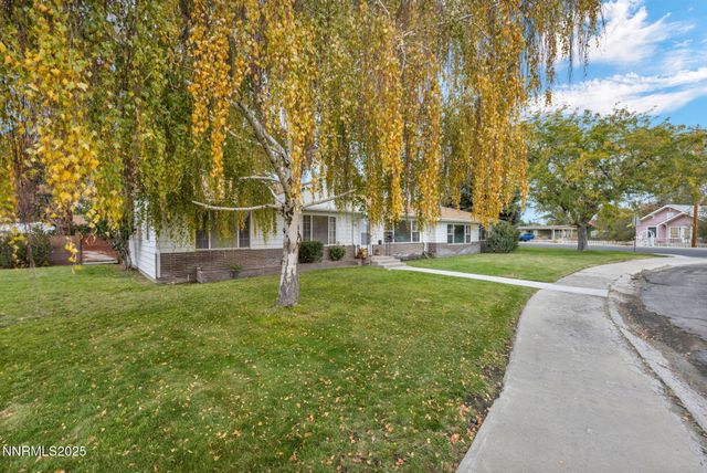 307 S California Street, Yerington, NV 89447