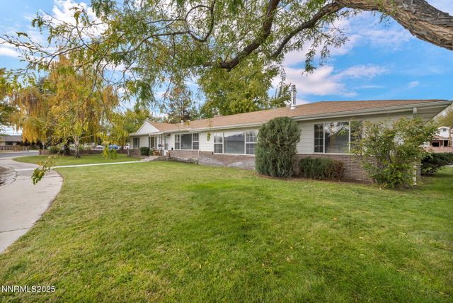 307 S California Street, Yerington, NV 89447