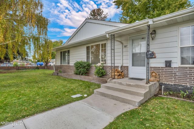 307 S California Street, Yerington, NV 89447