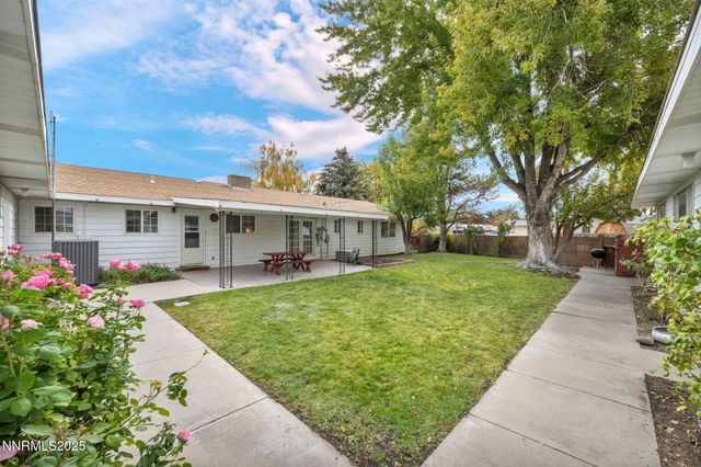 307 S California Street, Yerington, NV 89447