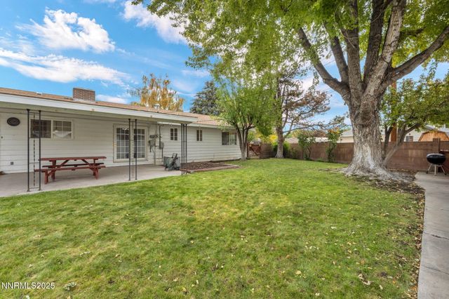 307 S California Street, Yerington, NV 89447