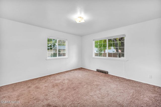 307 S California Street, Yerington, NV 89447