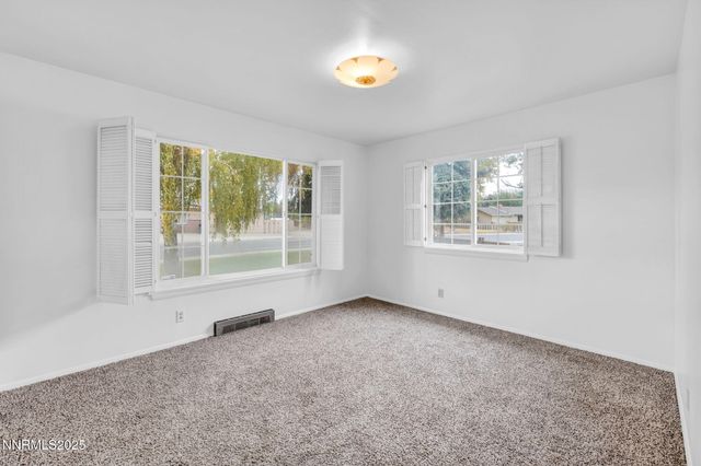 307 S California Street, Yerington, NV 89447