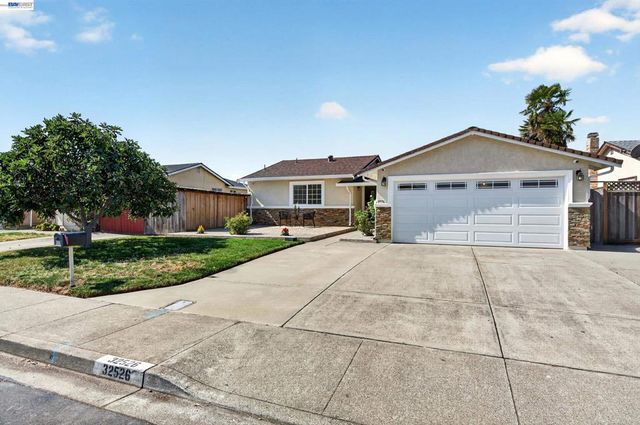 32526 Jacklynn Dr, Union City, CA 94587
