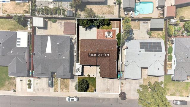 32526 Jacklynn Dr, Union City, CA 94587