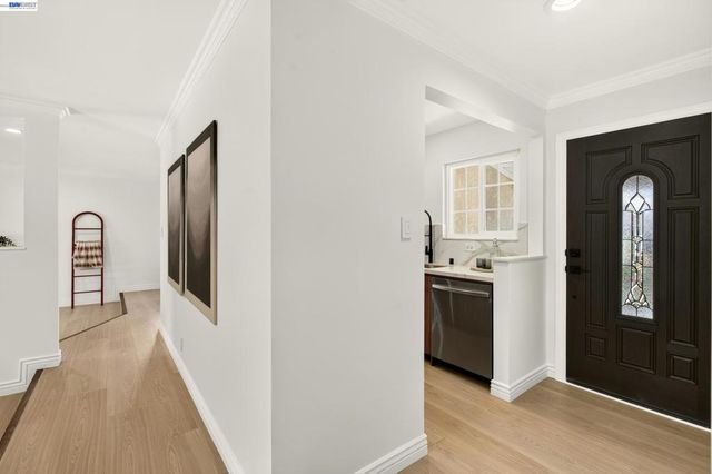 32526 Jacklynn Dr, Union City, CA 94587