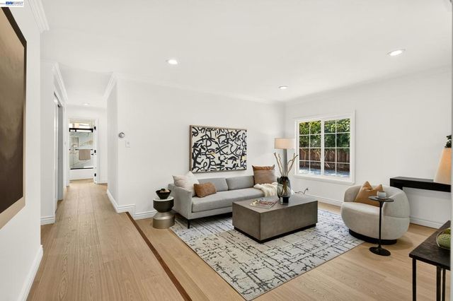 32526 Jacklynn Dr, Union City, CA 94587