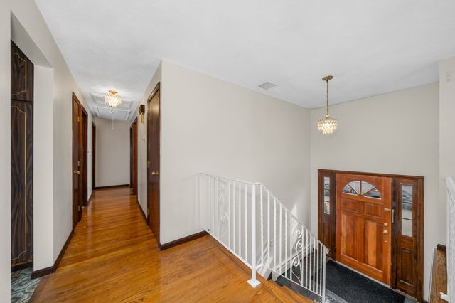 32 Robert Rd, Revere, MA 02151