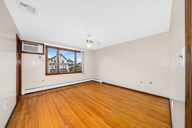 32 Robert Rd, Revere, MA 02151