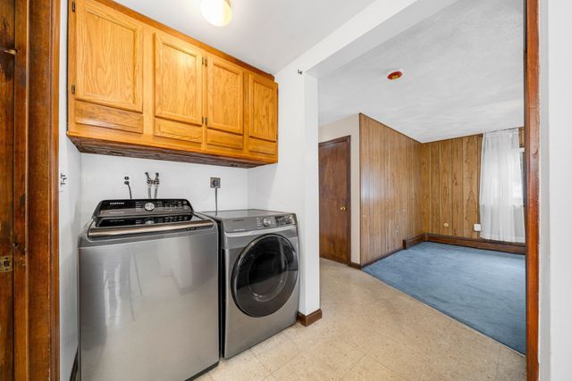32 Robert Rd, Revere, MA 02151
