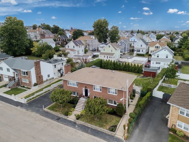 32 Robert Rd, Revere, MA 02151