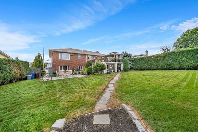 32 Robert Rd, Revere, MA 02151