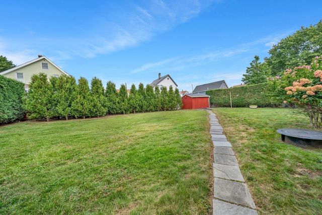 32 Robert Rd, Revere, MA 02151