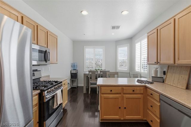 8375 Aspen Village Street, Las Vegas, NV 89113