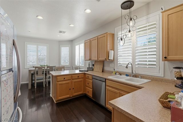 8375 Aspen Village Street, Las Vegas, NV 89113