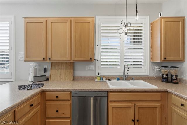 8375 Aspen Village Street, Las Vegas, NV 89113