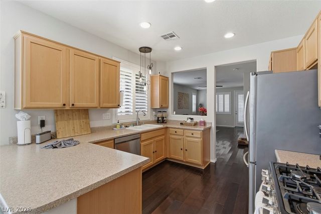 8375 Aspen Village Street, Las Vegas, NV 89113