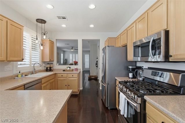 8375 Aspen Village Street, Las Vegas, NV 89113