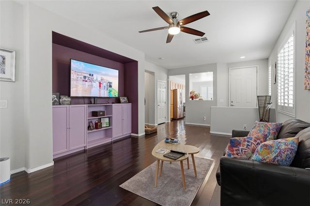 8375 Aspen Village Street, Las Vegas, NV 89113