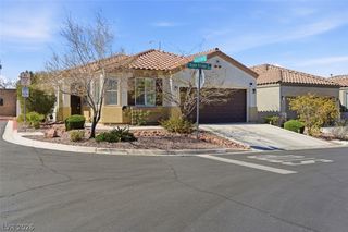 8375 Aspen Village Street, Las Vegas, NV 89113