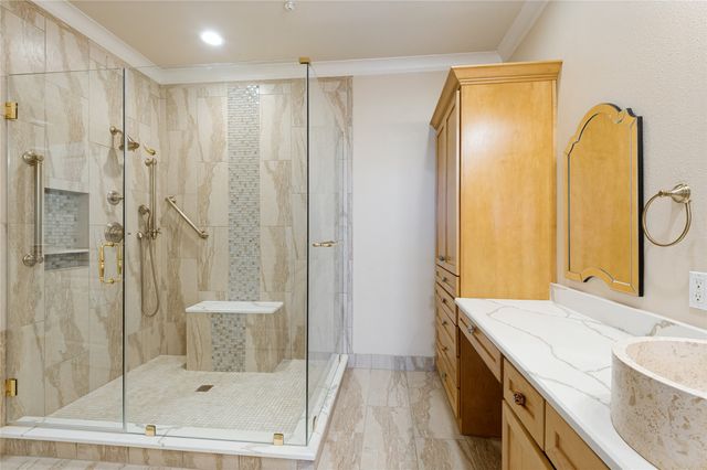 330 Las Colinas Boulevard E 1614, Irving, TX 75039