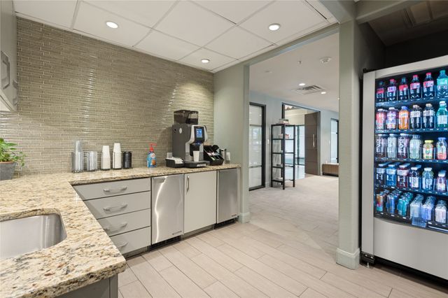 330 Las Colinas Boulevard E 1614, Irving, TX 75039