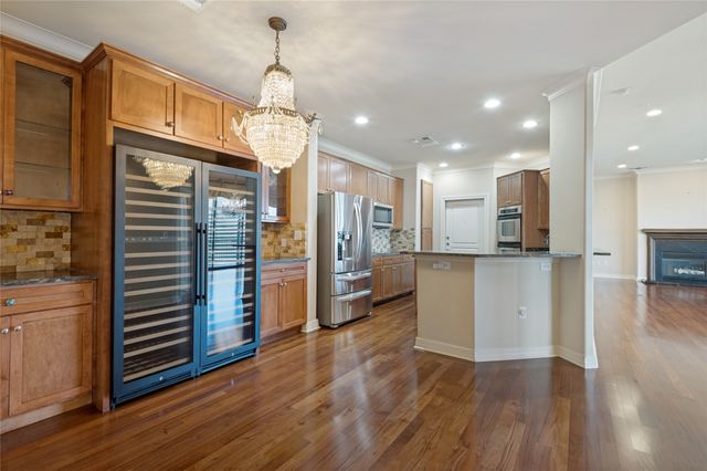 330 Las Colinas Boulevard E 1614, Irving, TX 75039