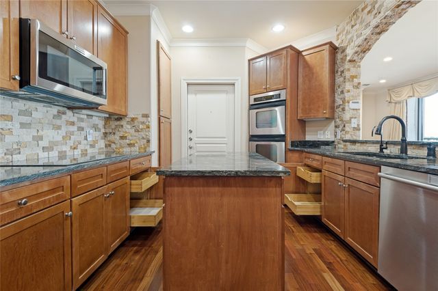 330 Las Colinas Boulevard E 1614, Irving, TX 75039