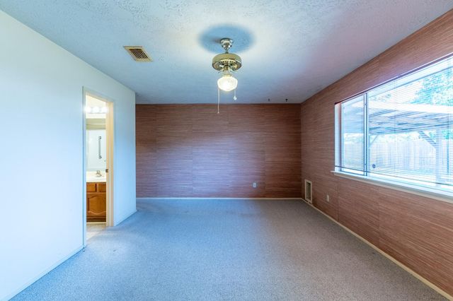 8603 Forest Point Drive, Humble, TX 77338