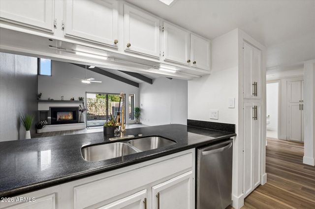 12023 N 27TH Place, Phoenix, AZ 85028
