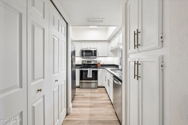 12023 N 27TH Place, Phoenix, AZ 85028