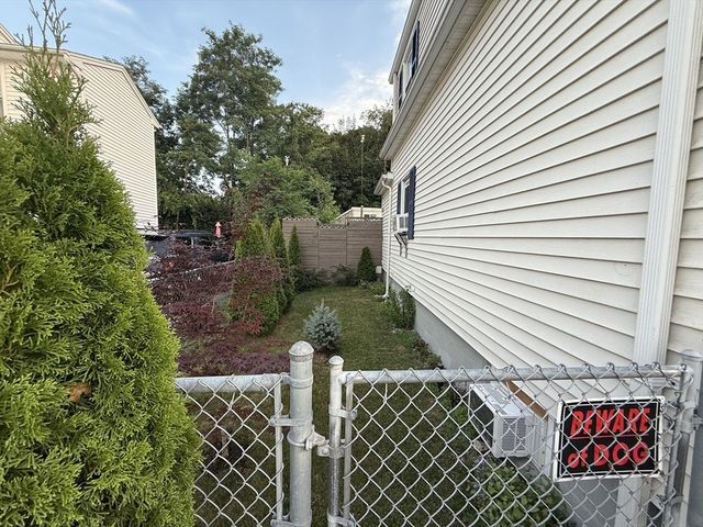 118 Truro St, New Bedford, MA 02745