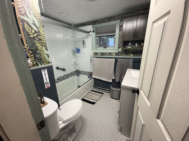 118 Truro St, New Bedford, MA 02745