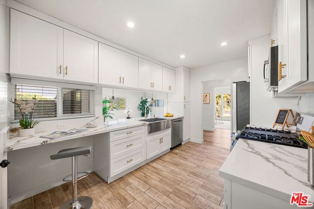 2621 Veteran Avenue, Los Angeles, CA 90064