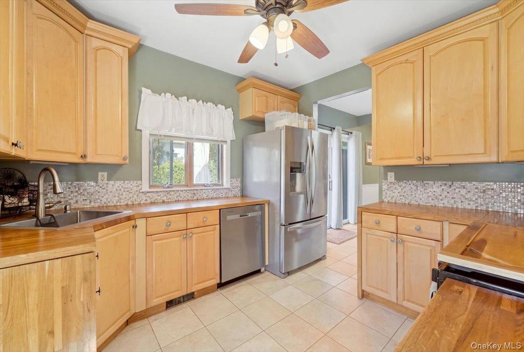 13 Fairfield Road, Carmel, NY 10512 — photo 5