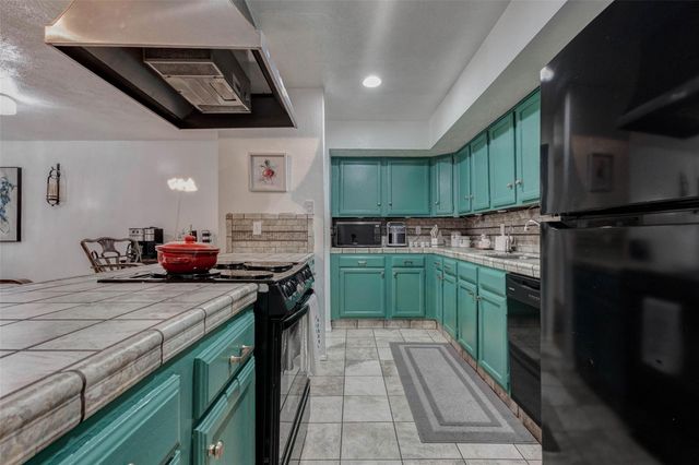 6724 Pickett Drive, Richmond, TX 77469