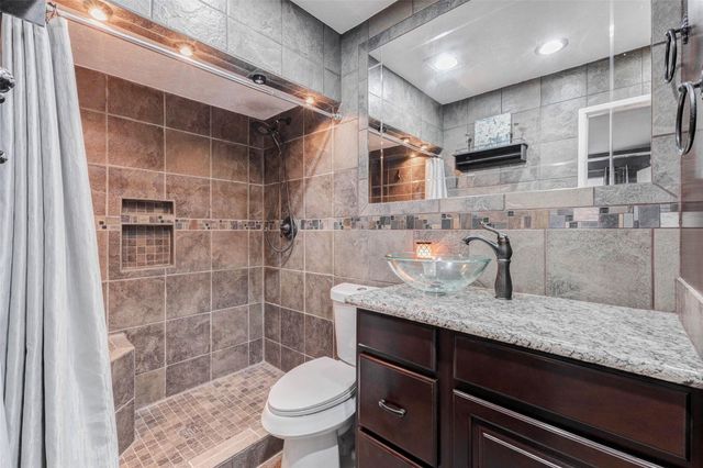 6724 Pickett Drive, Richmond, TX 77469