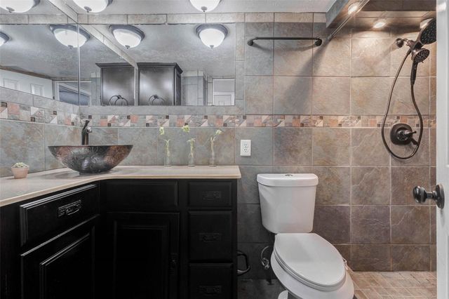 6724 Pickett Drive, Richmond, TX 77469