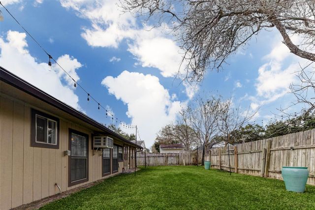 6724 Pickett Drive, Richmond, TX 77469