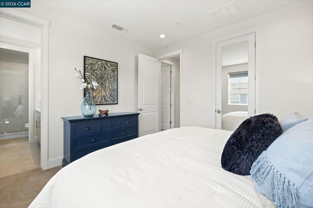 1380 Julia Ln, Concord, CA 94519