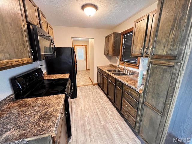 107 S Washington Street, Patoka, IL 62875