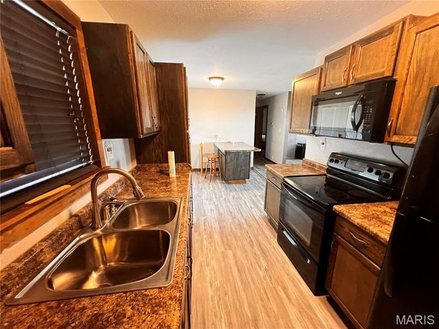 107 S Washington Street, Patoka, IL 62875